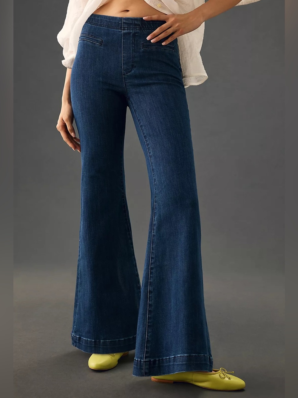 Pilcro High-Rise Pull-On Retro Flare Jeans Size 26